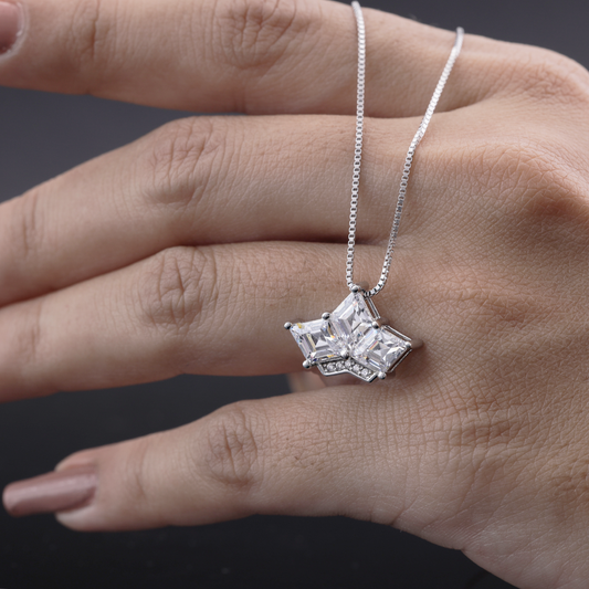 Royal Crown Crystal Pendant Necklace Flaunt Glow