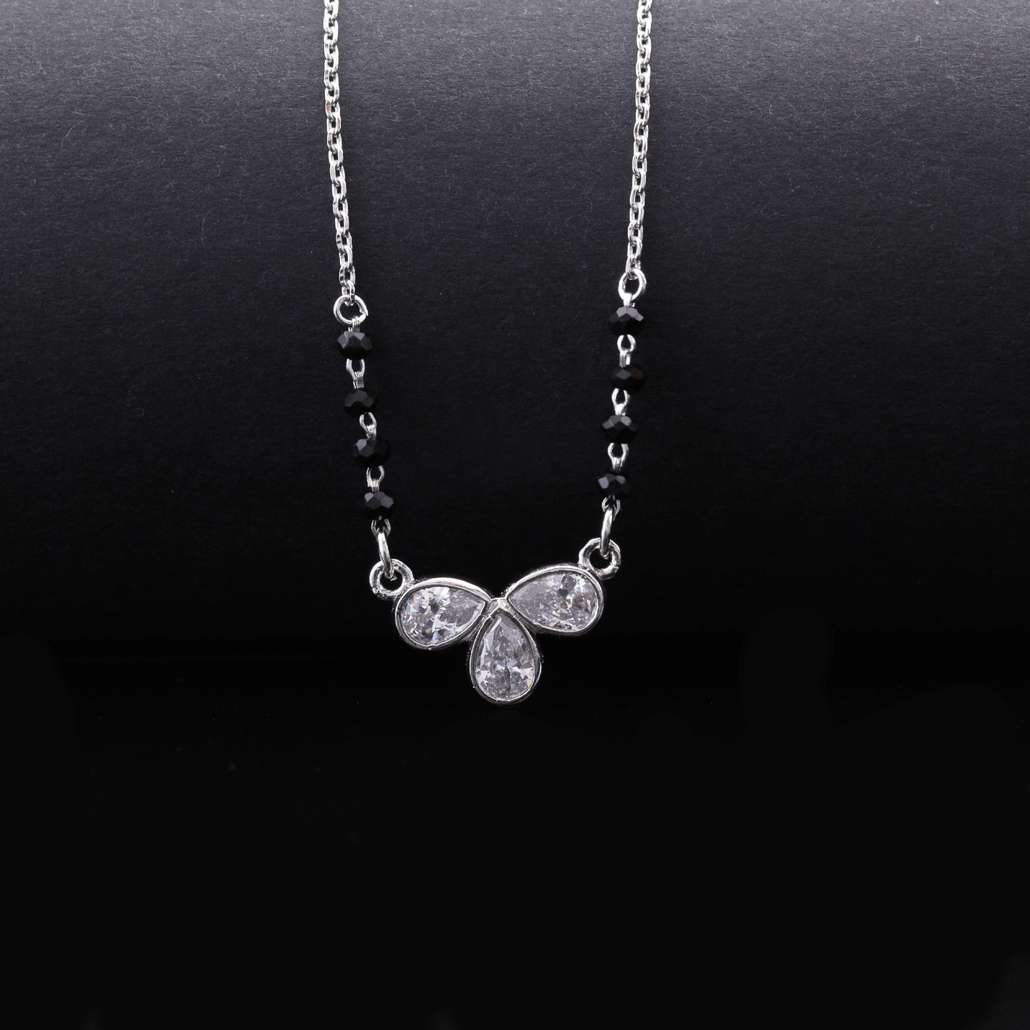 Grace Drop Mangalsutra Flaunt Glow