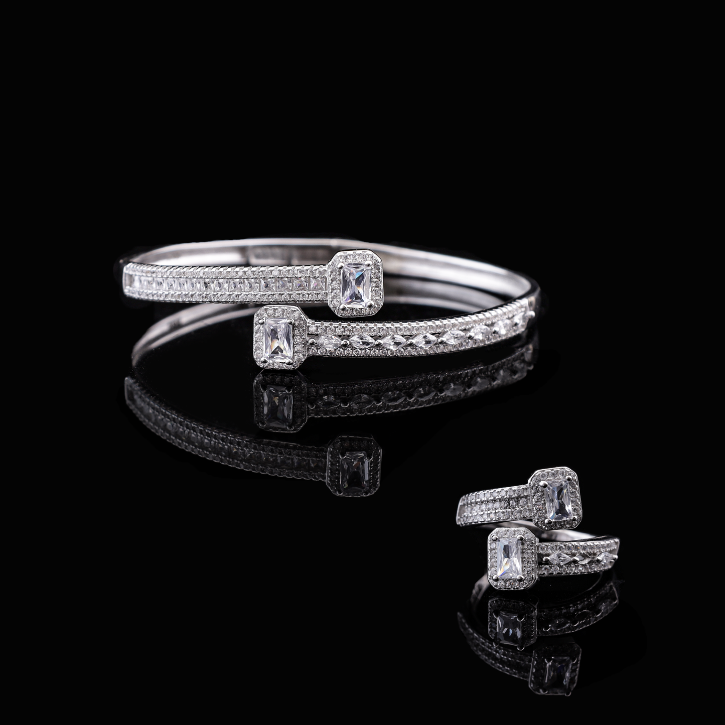 Twin Edge Crystal Bracelet & Ring Set Flaunt Glow