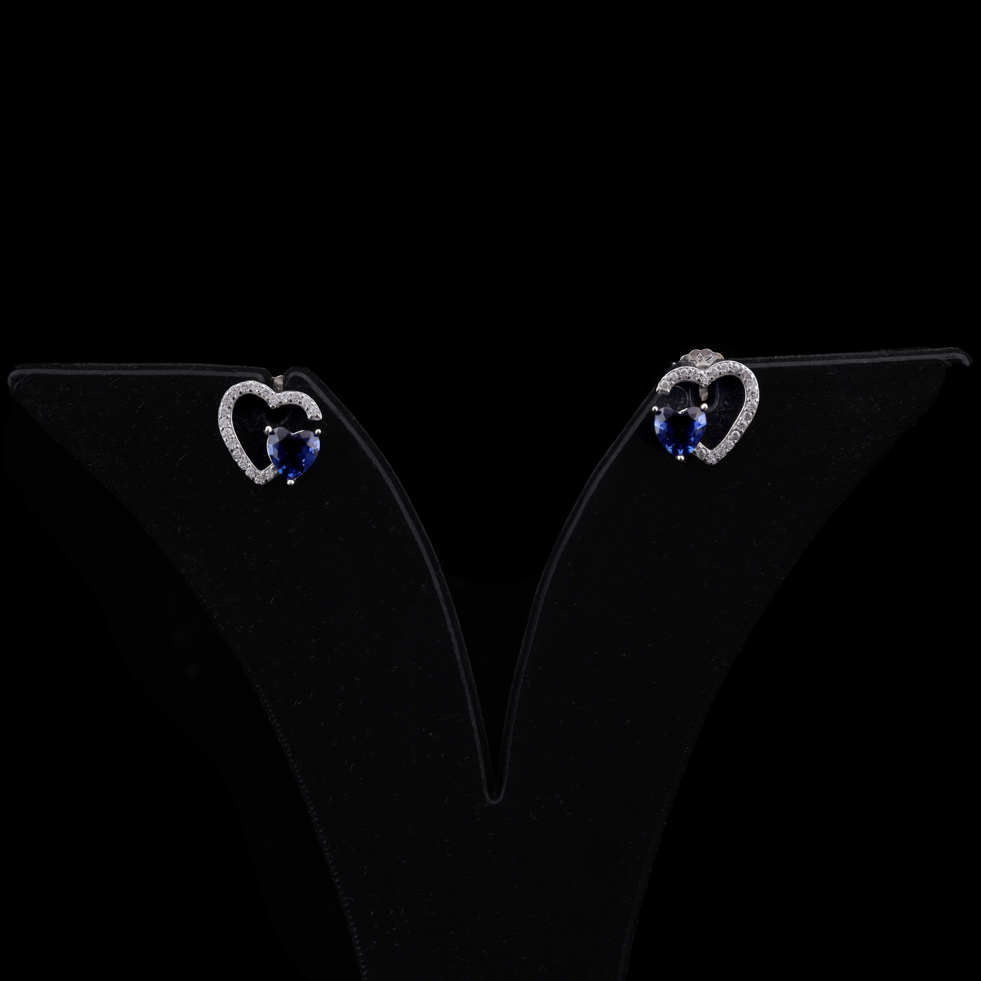 Blue Heart Stud Earrings Flaunt Glow