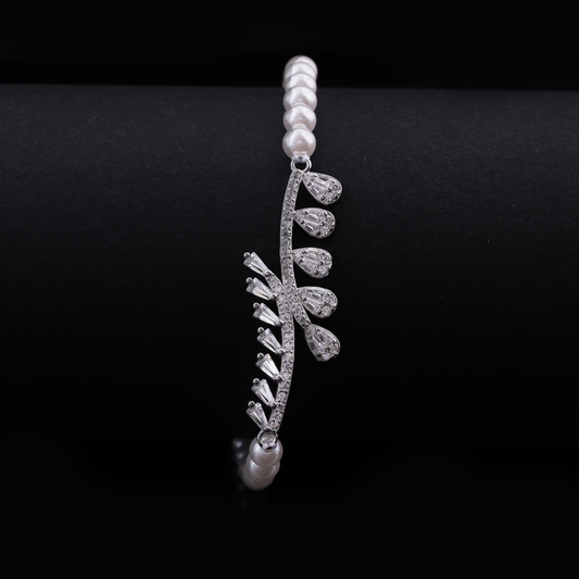 Pearl Bloom Leaf Bracelet Flaunt Glow