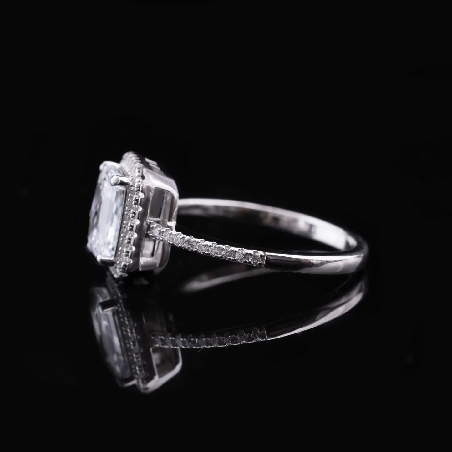 Classic Halo Diamond Engagement Ring Flaunt Glow