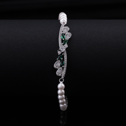 Emerald Bloom Pearl Bracelet Flaunt Glow