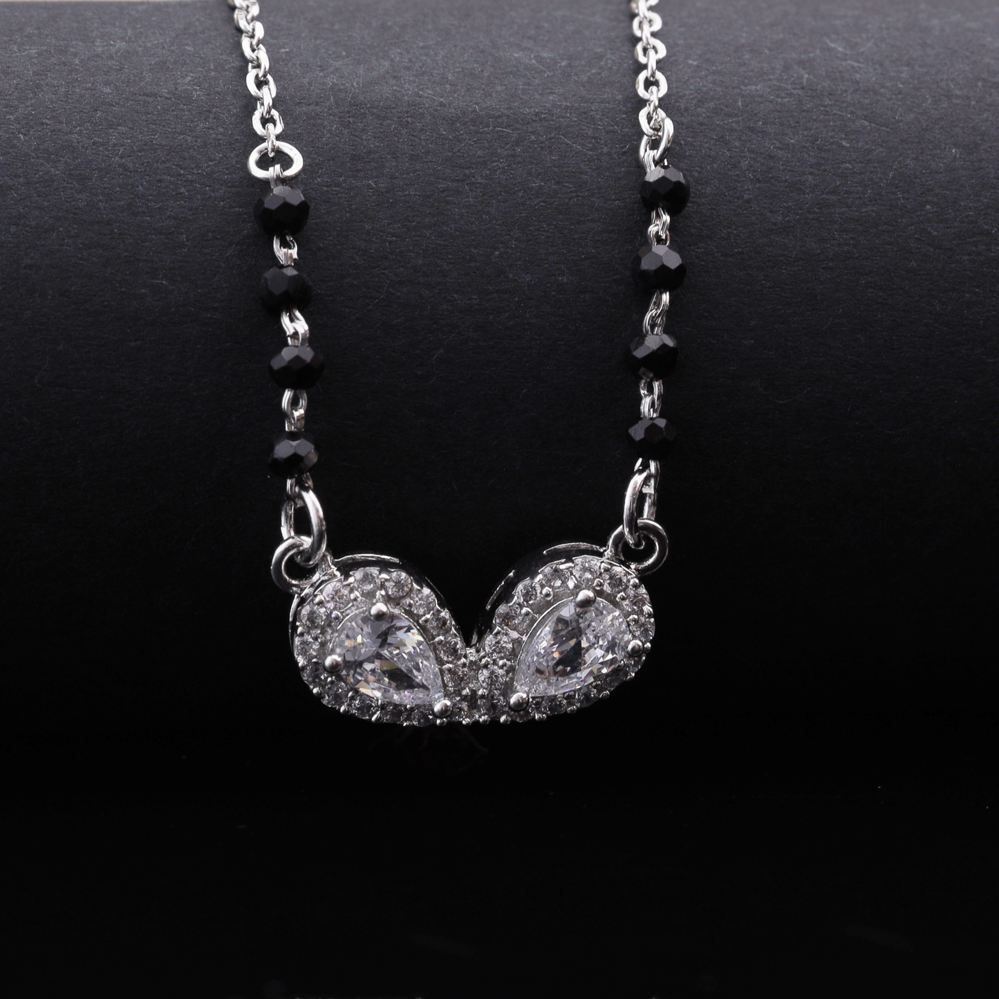 Twin Teardrop Elegance Mangalsutra Flaunt Glow