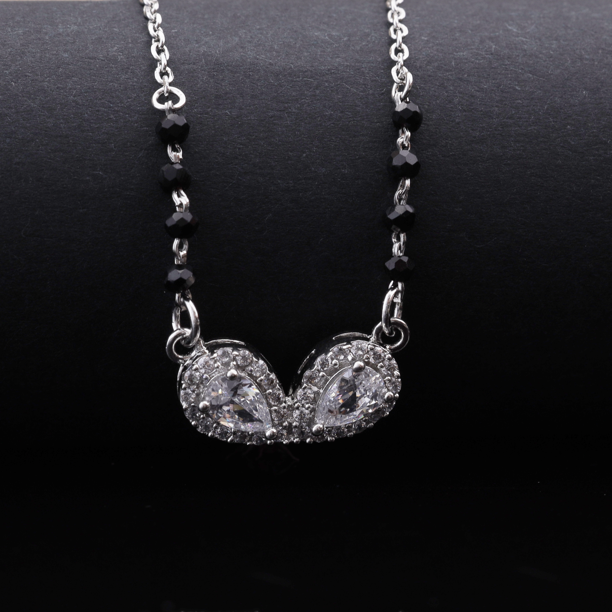 Twin Teardrop Elegance Mangalsutra Flaunt Glow