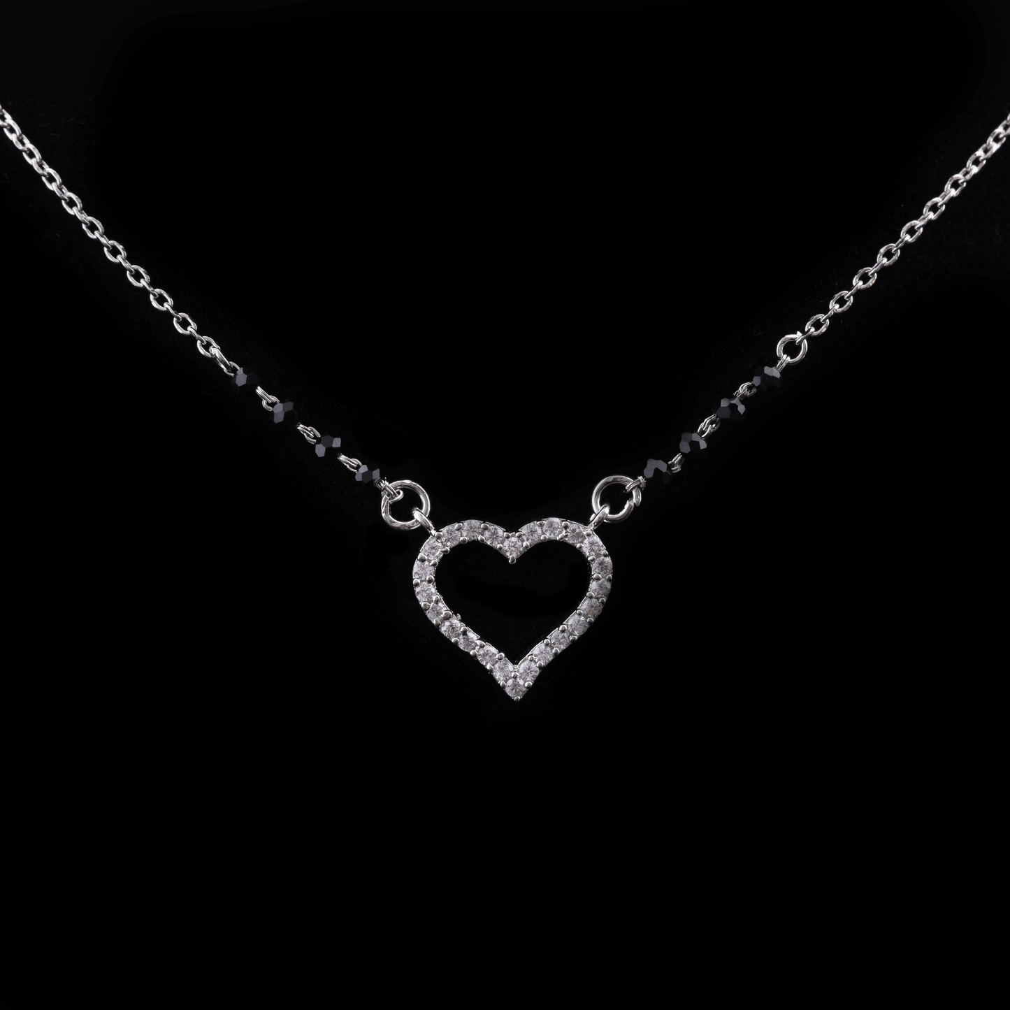 Love Heart Mangalsutra Flaunt Glow